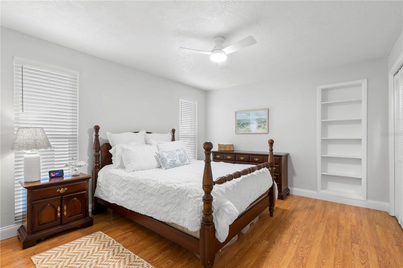 2001 Illinois Ave Ne, Saint Petersburg, FL 33703 Photo