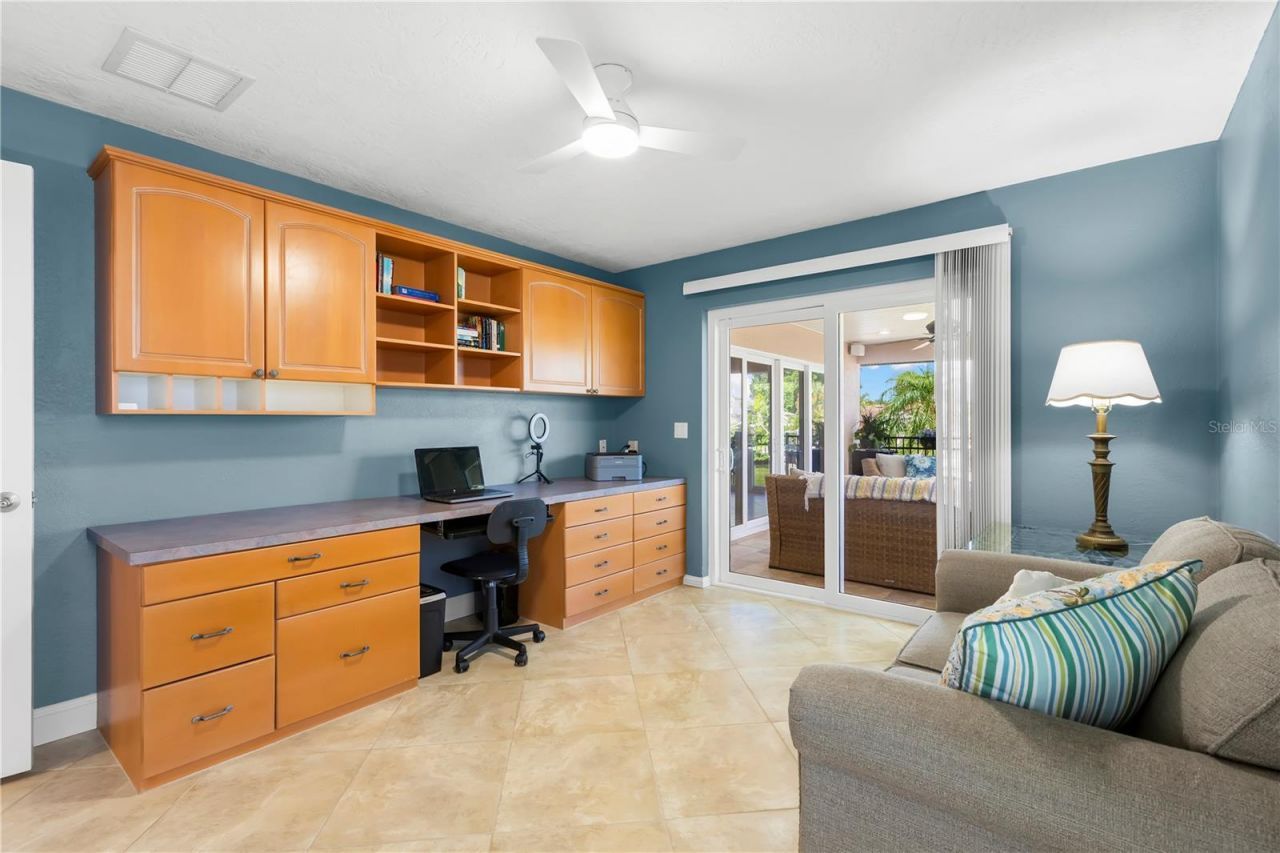 2001 Illinois Ave Ne, Saint Petersburg, FL 33703 Photo