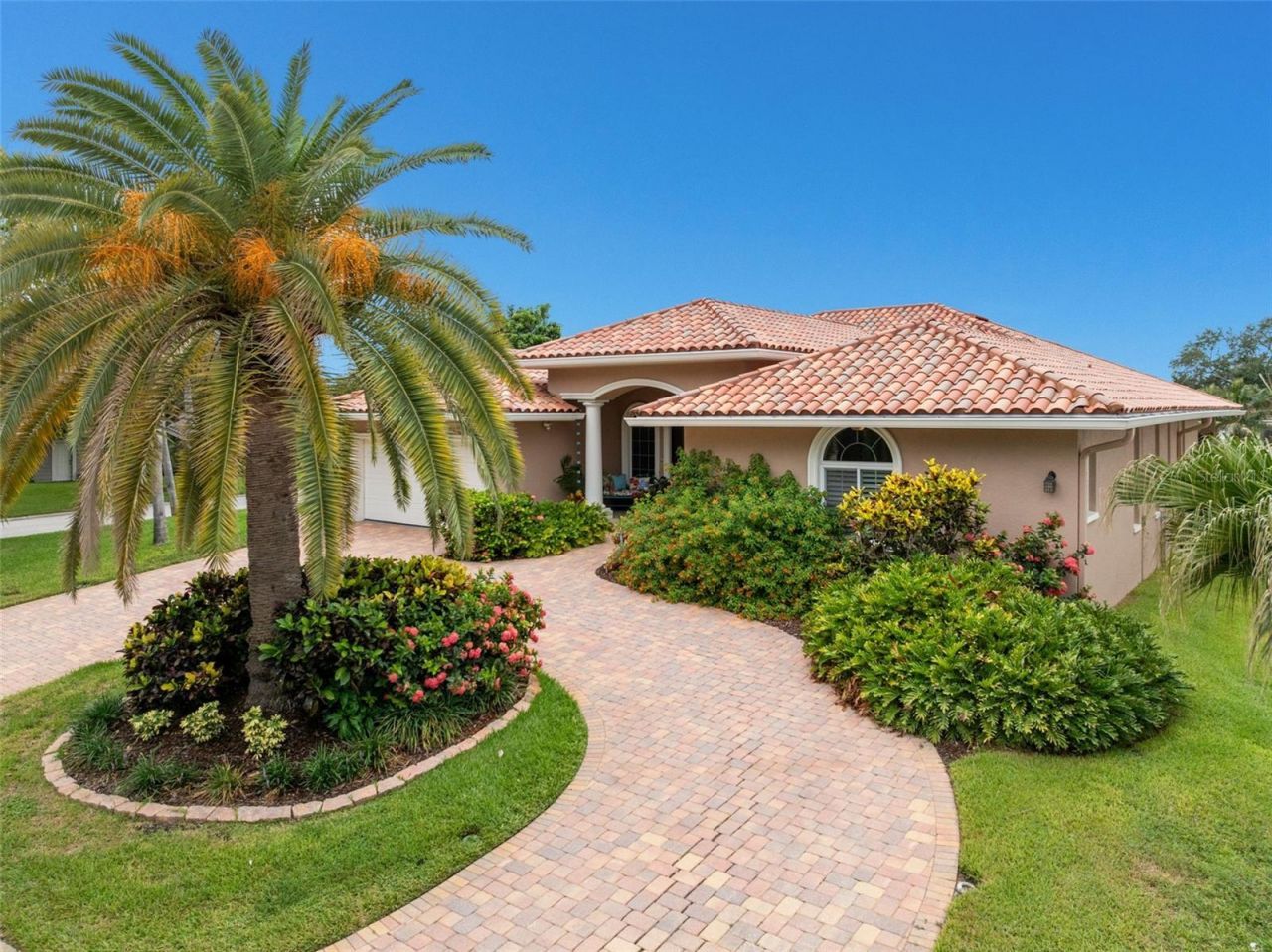 2001 Illinois Ave Ne, Saint Petersburg, FL 33703 Photo