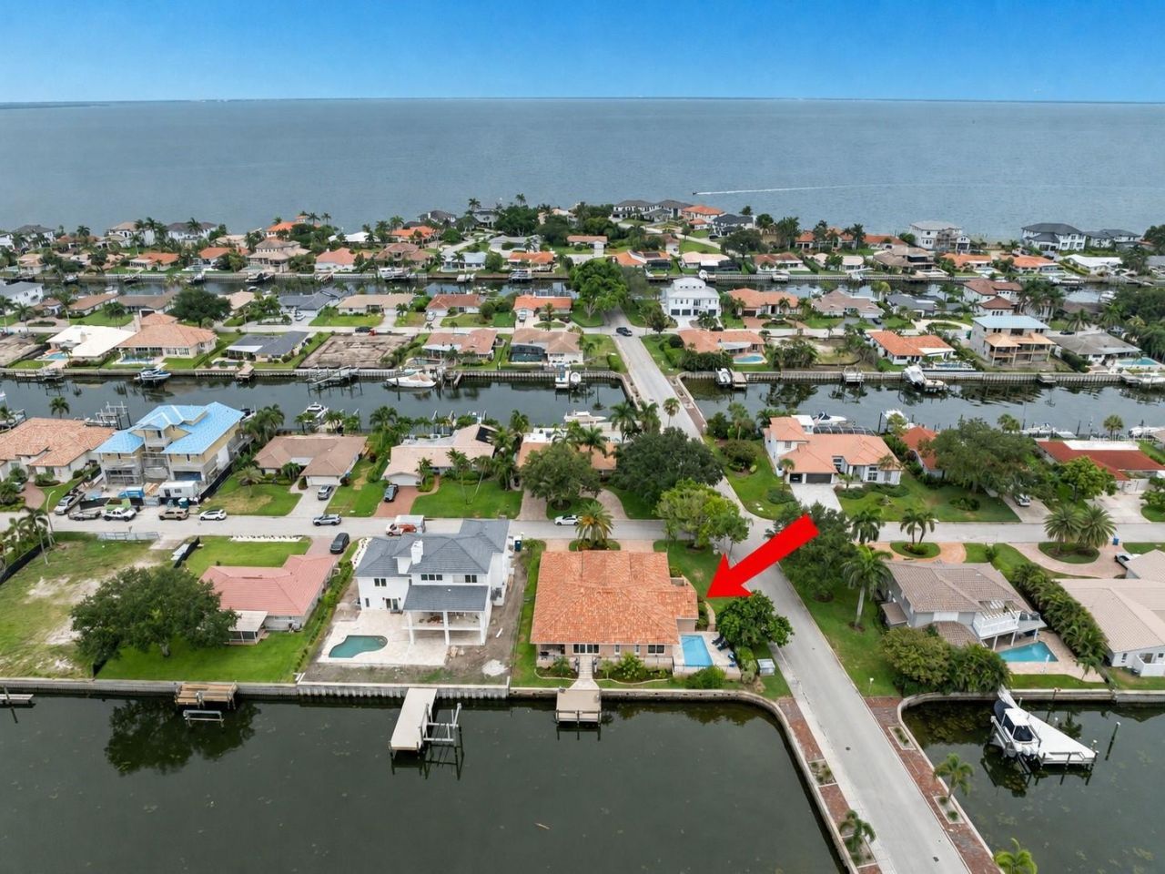 2001 Illinois Ave Ne, Saint Petersburg, FL 33703 Photo