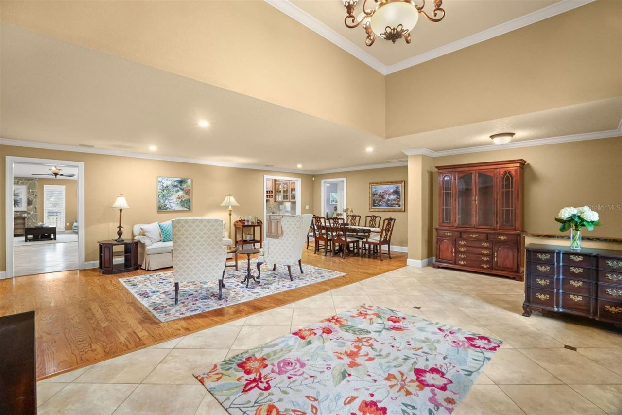 2001 Illinois Ave Ne, Saint Petersburg, FL 33703 Photo