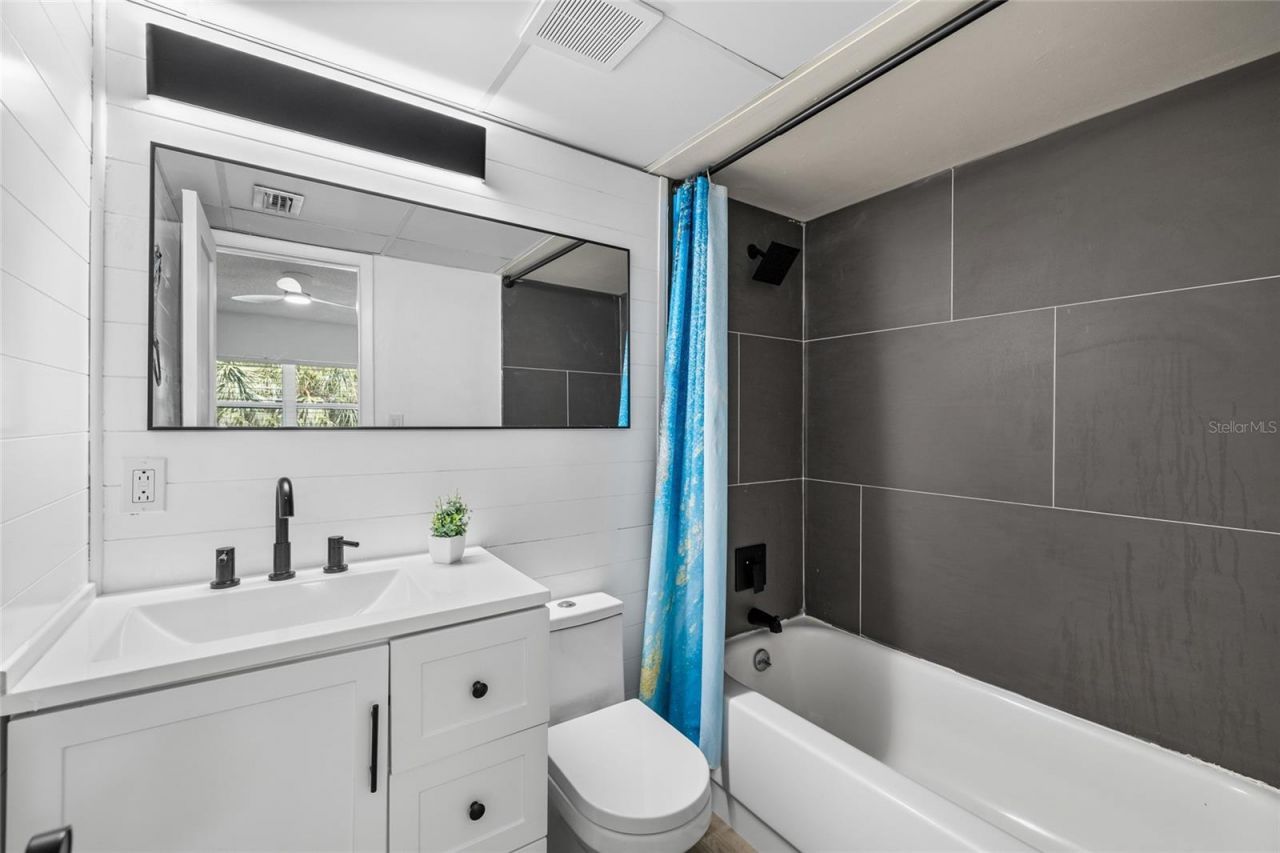 2727 75th Street W, Unit 9A12, Bradenton, FL 34209 Photo