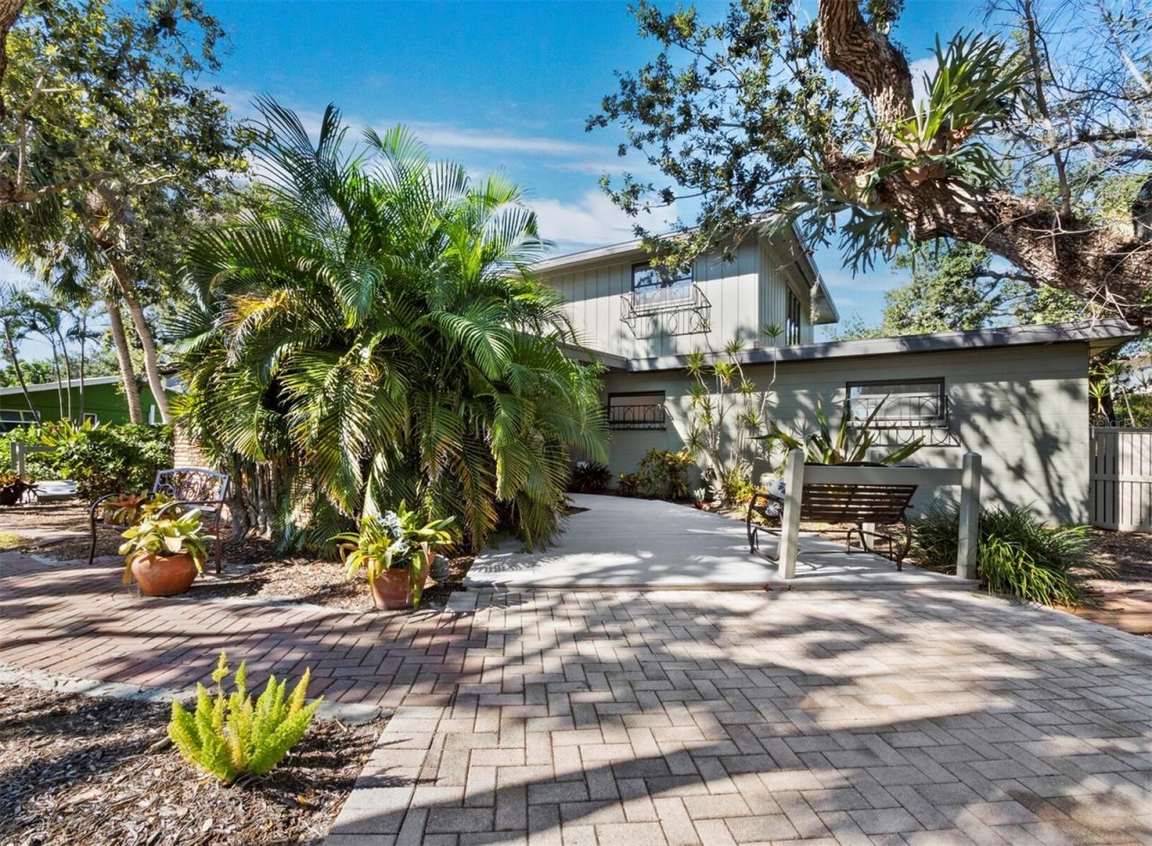 5451 Shadow Lawn Drive, Sarasota, FL 34242 Photo