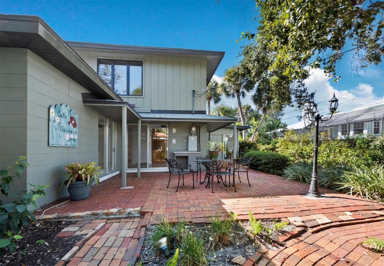 5451 Shadow Lawn Drive, Sarasota, FL 34242 Photo