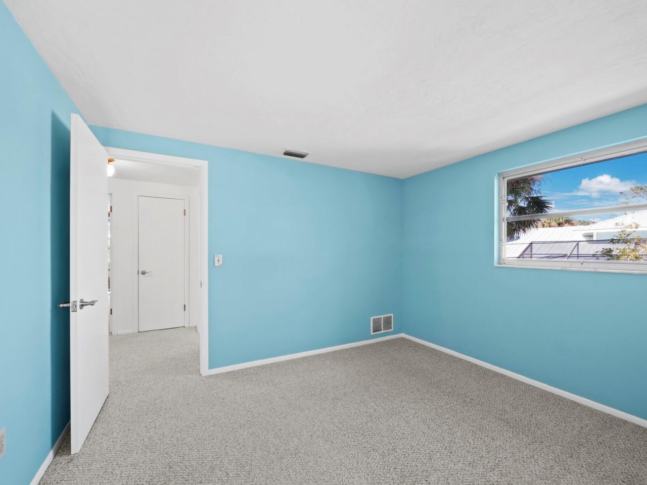5451 Shadow Lawn Drive, Sarasota, FL 34242 Photo
