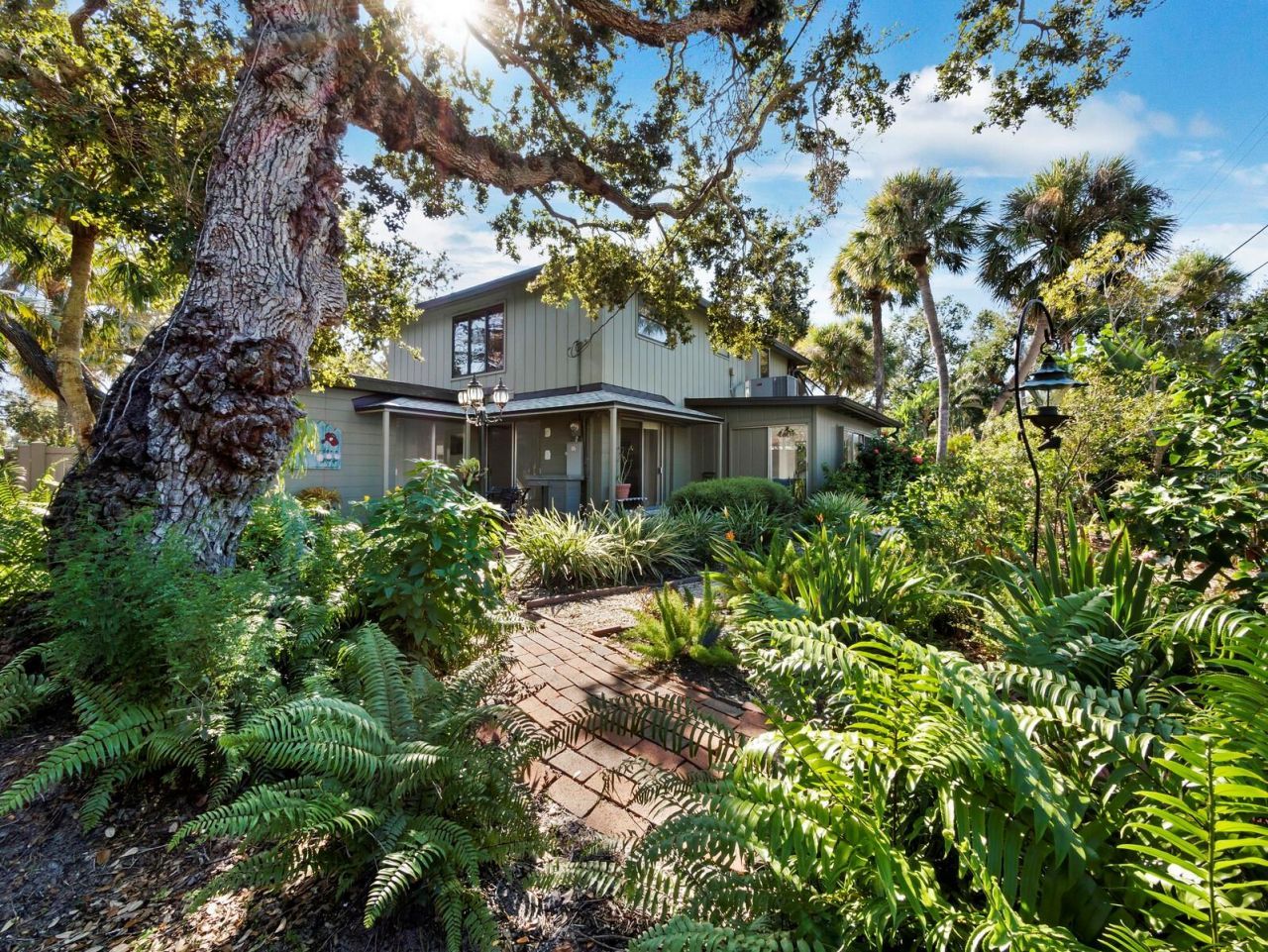 5451 Shadow Lawn Drive, Sarasota, FL 34242 Photo