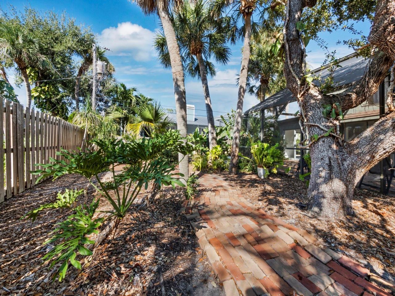 5451 Shadow Lawn Drive, Sarasota, FL 34242 Photo