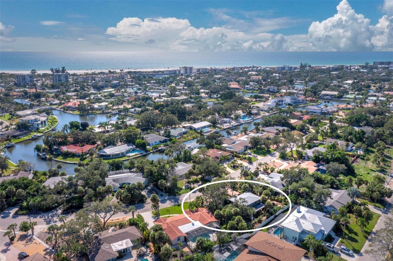 5451 Shadow Lawn Drive, Sarasota, FL 34242 Photo