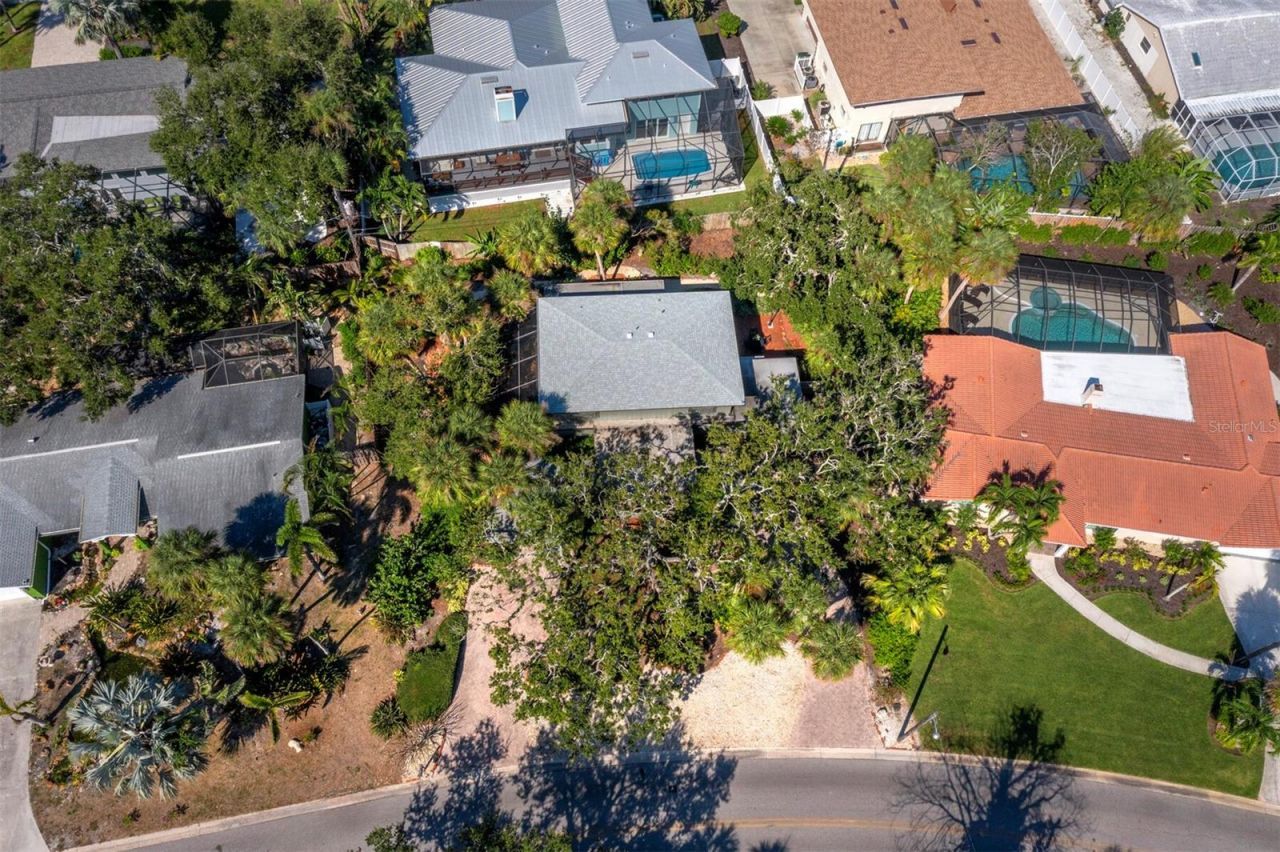 5451 Shadow Lawn Drive, Sarasota, FL 34242 Photo