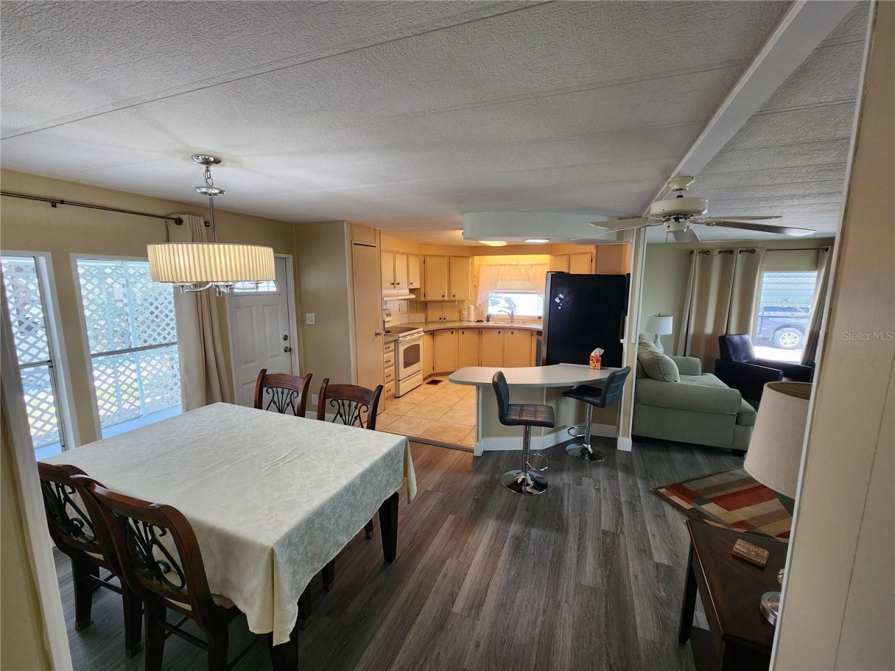 808 53rd Avenue E, Unit 223, Bradenton, FL 34203 Photo