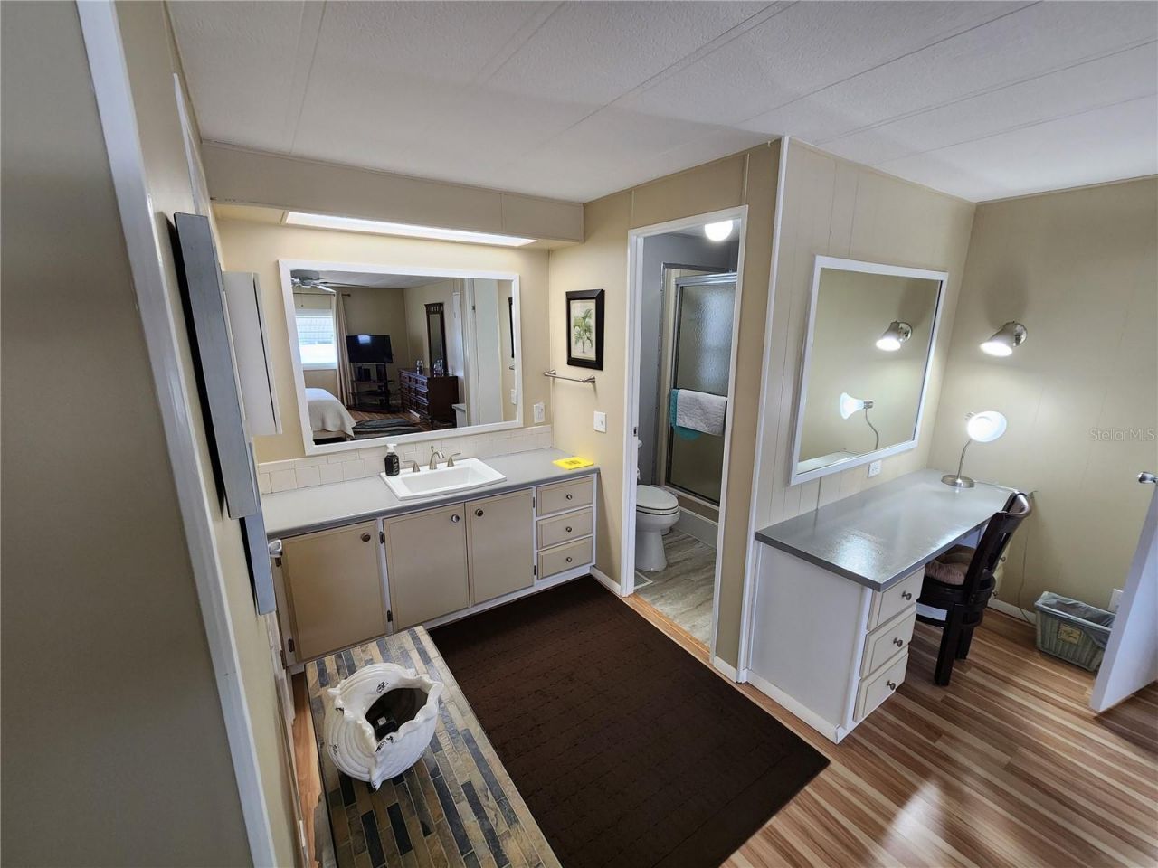 808 53rd Avenue E, Unit 223, Bradenton, FL 34203 Photo