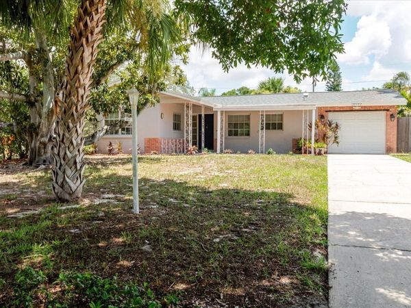 2032 W RIDGE DRIVE , CLEARWATER, FL 33763