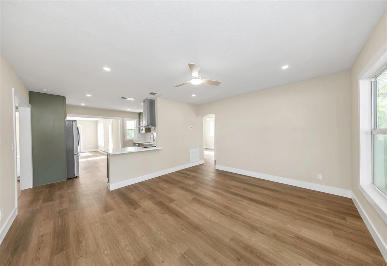 8017 31st Avenue N, Saint Petersburg, FL 33710 Photo