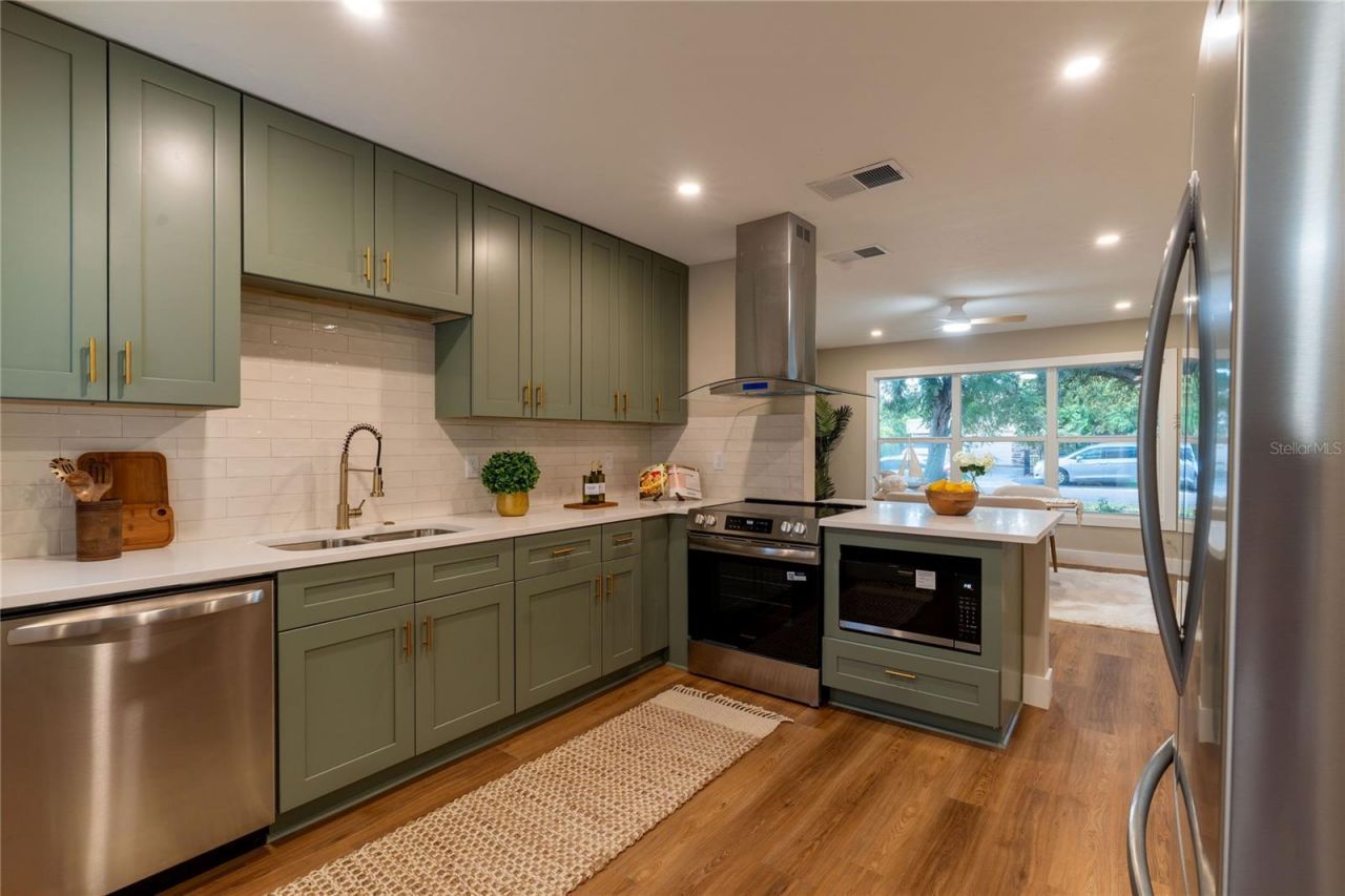 8017 31st Avenue N, Saint Petersburg, FL 33710 Photo
