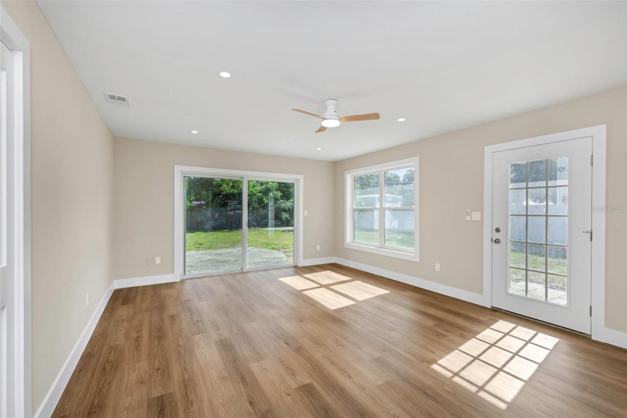 8017 31st Avenue N, Saint Petersburg, FL 33710 Photo