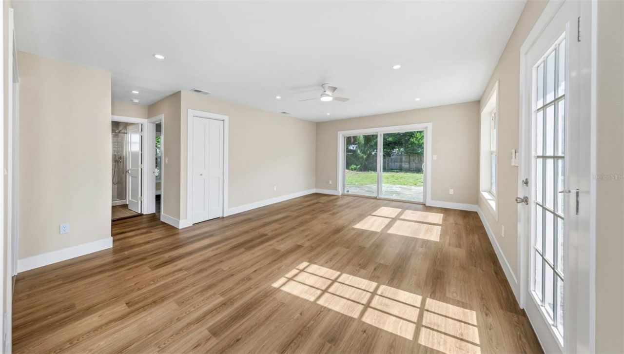 8017 31st Avenue N, Saint Petersburg, FL 33710 Photo