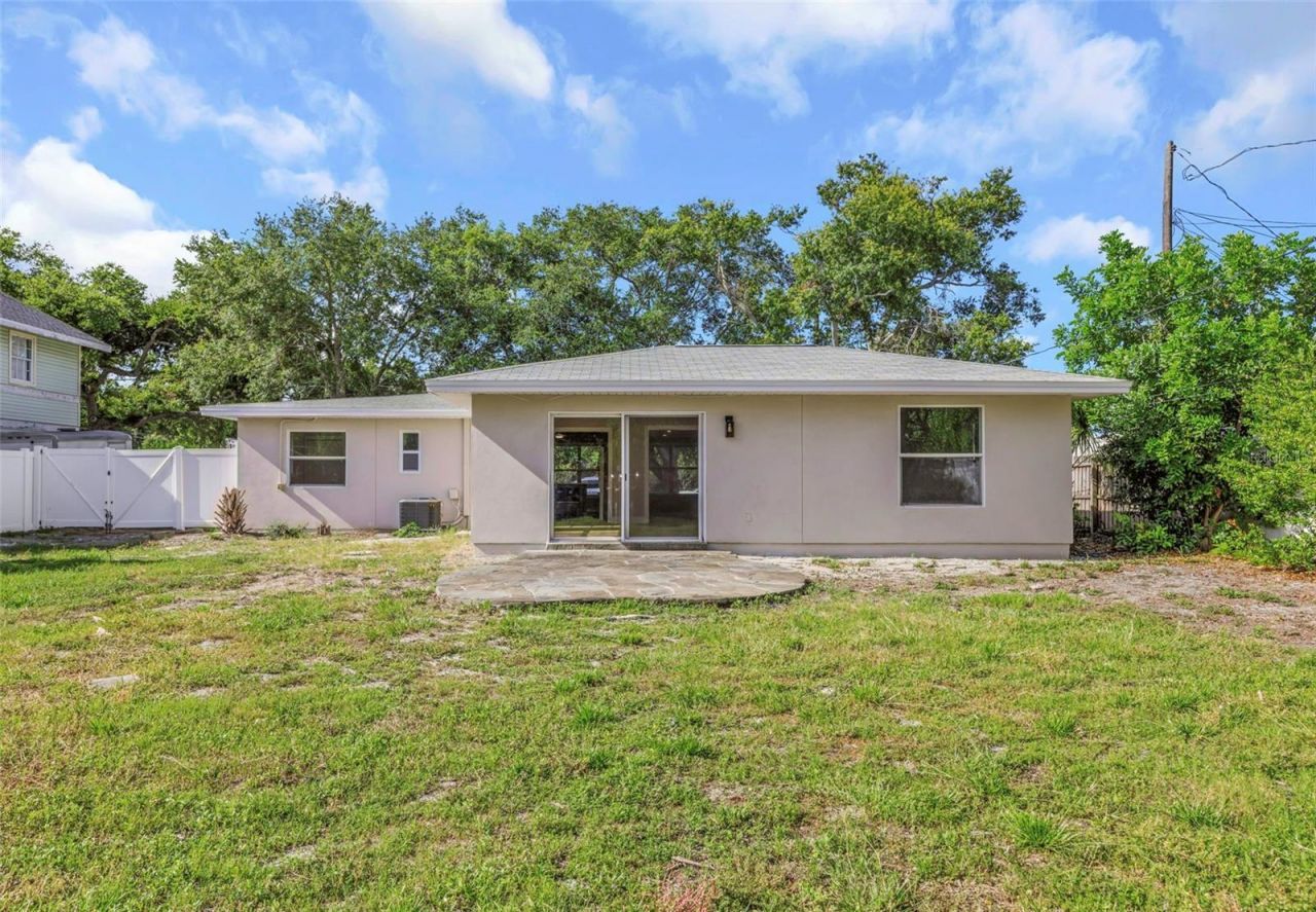 8017 31st Avenue N, Saint Petersburg, FL 33710 Photo