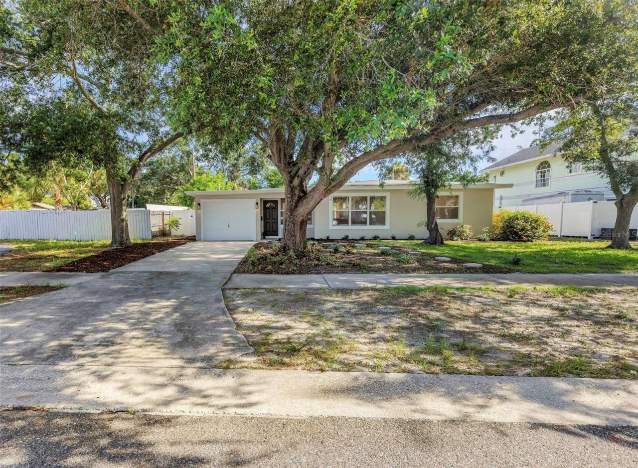 8017 31st Avenue N, Saint Petersburg, FL 33710 Photo