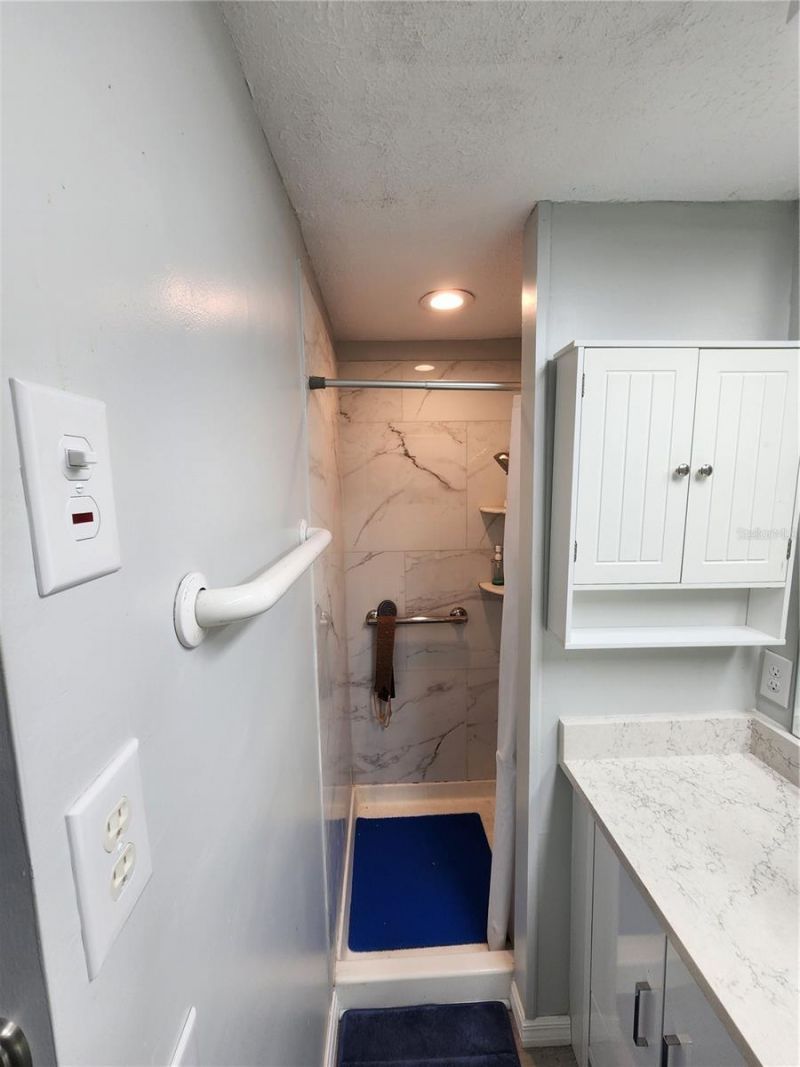 808 53rd Avenue E, Unit 110, Bradenton, FL 34203 Photo