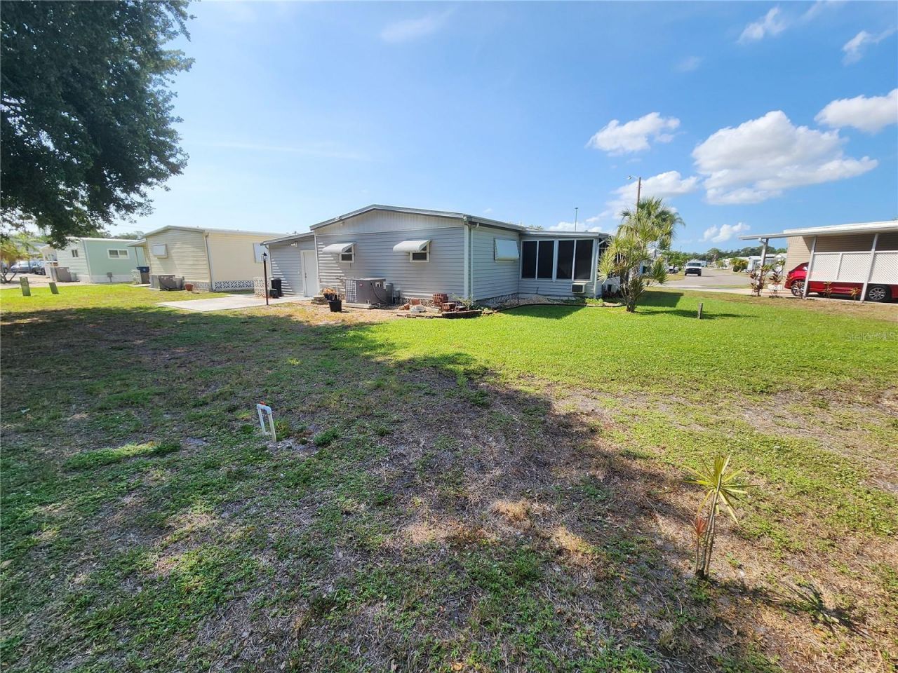 808 53rd Avenue E, Unit 110, Bradenton, FL 34203 Photo