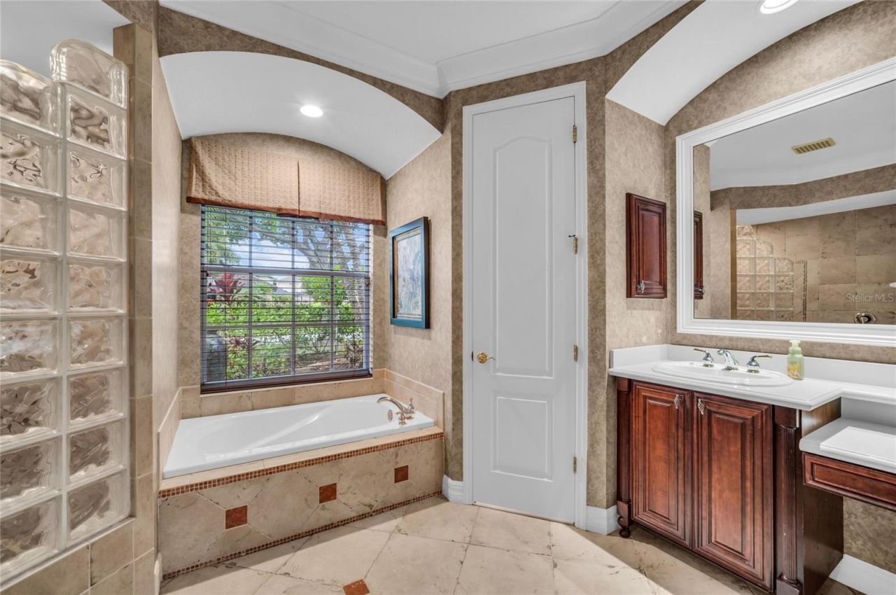 13329 Swallowtail Drive , Lakewood Ranch, FL 34202 Photo