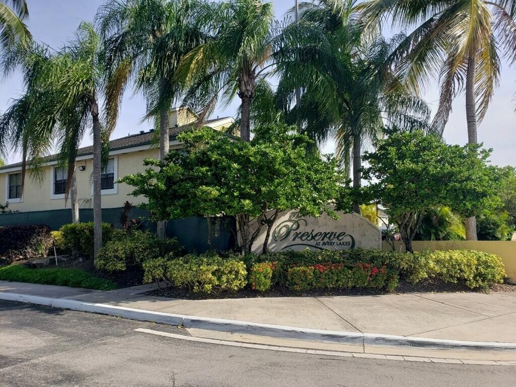3959 NW 87th Avenue, Sunrise, FL 33351 Photo