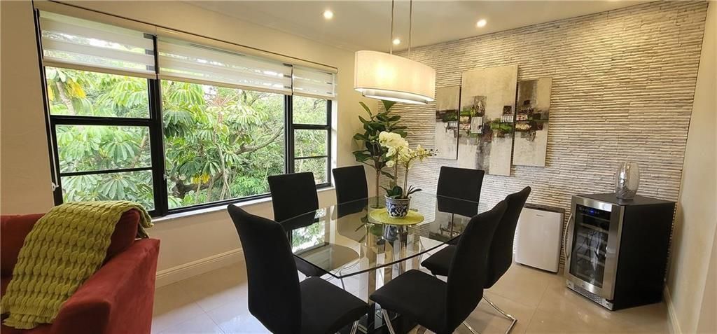 6010 S Falls Cir Drive, Unit 423, Lauderhill, FL 33319 Photo