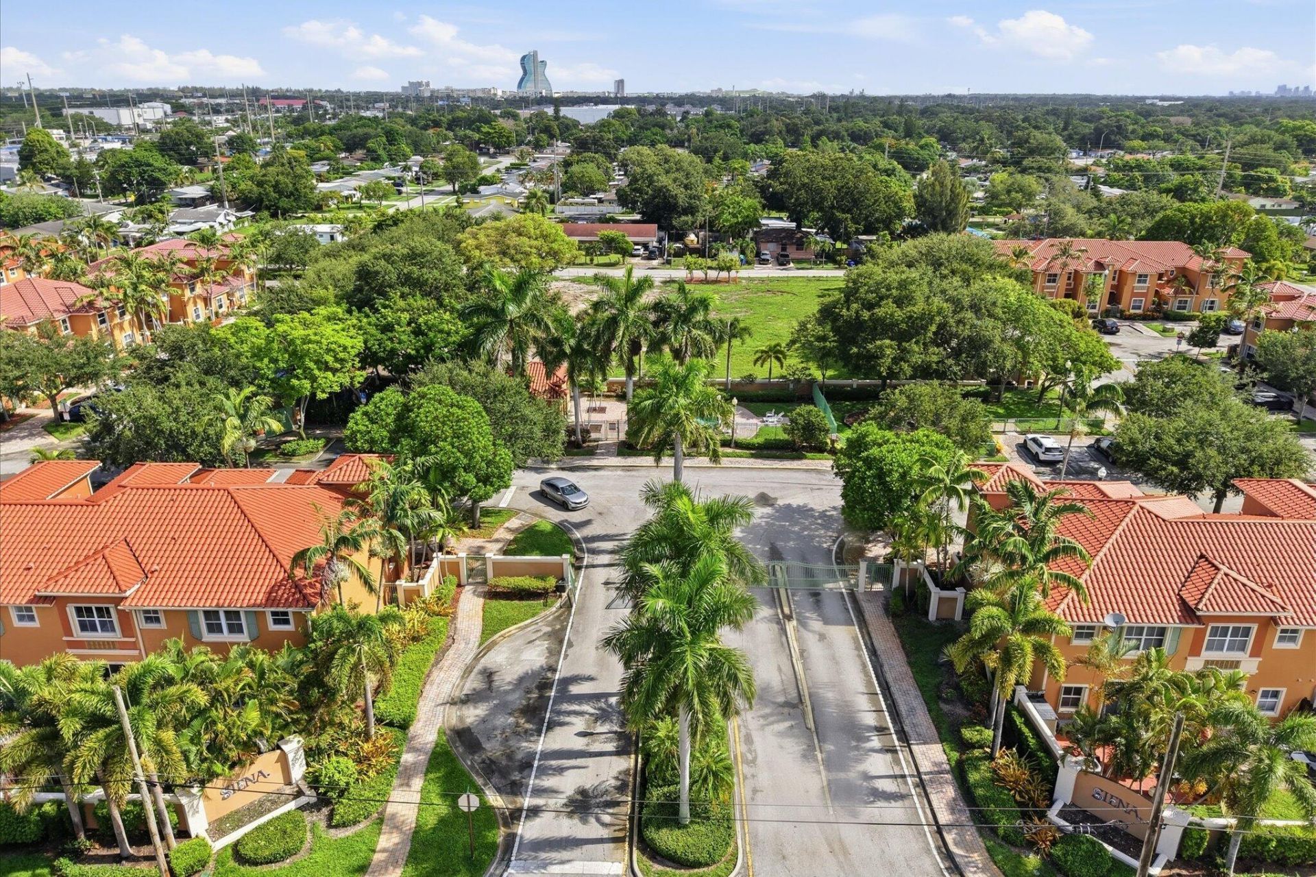 2154 Siena Way, Hollywood, FL 33021 Photo