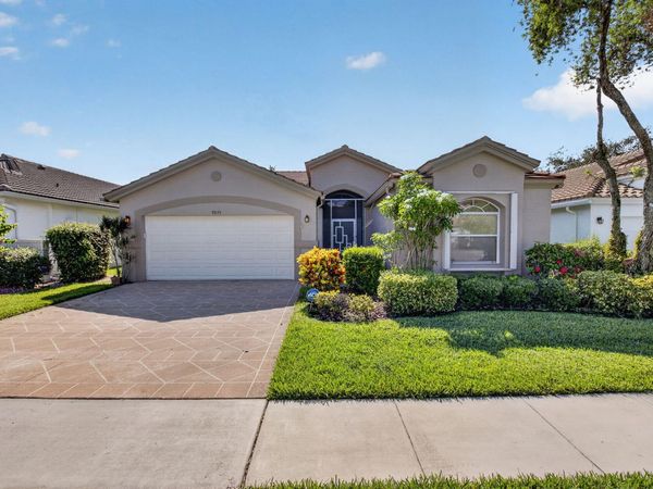9875 Harbour Lake Circle, Boynton Beach, FL 33437