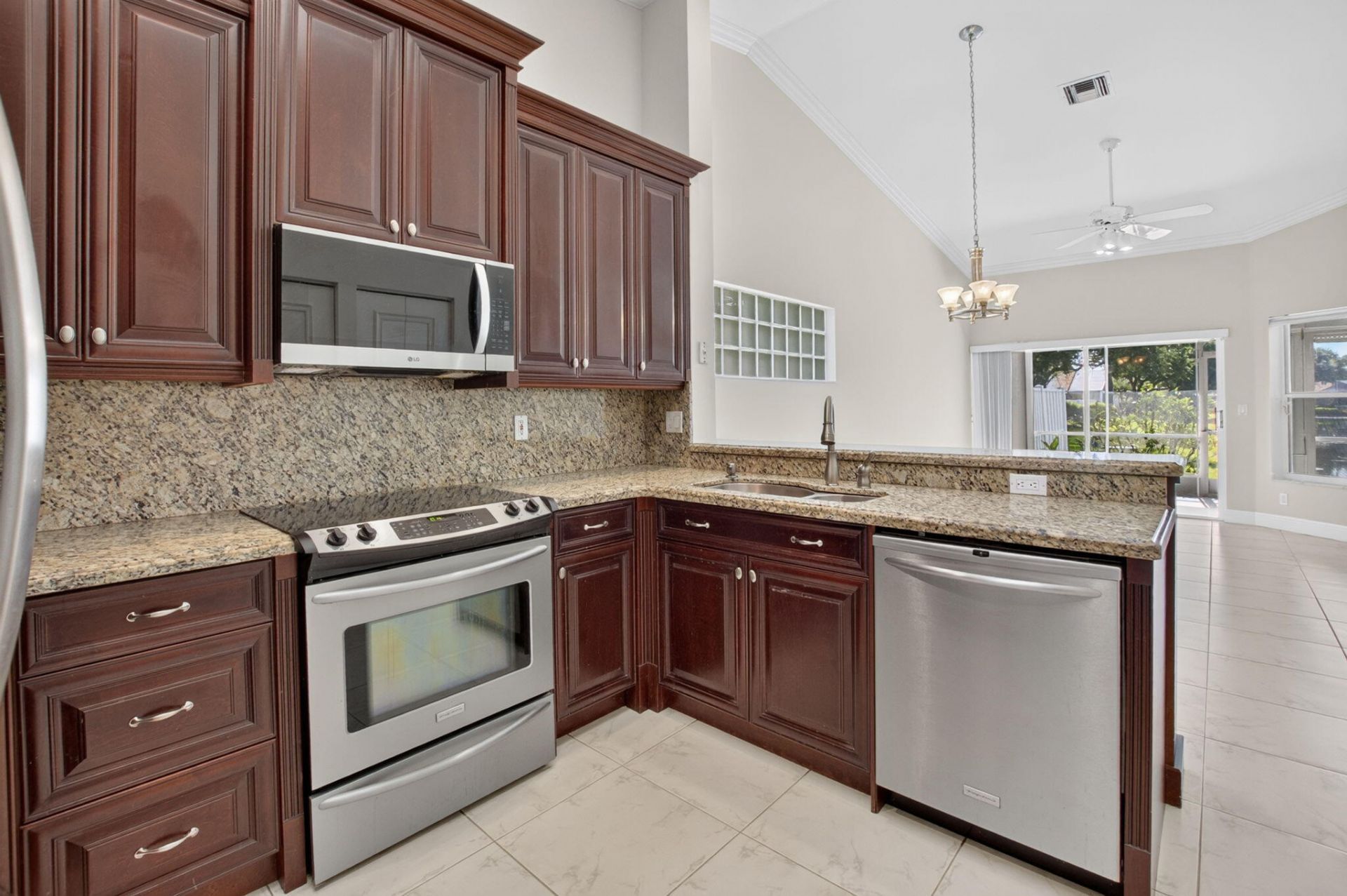 9875 Harbour Lake Circle, Boynton Beach, FL 33437 Photo