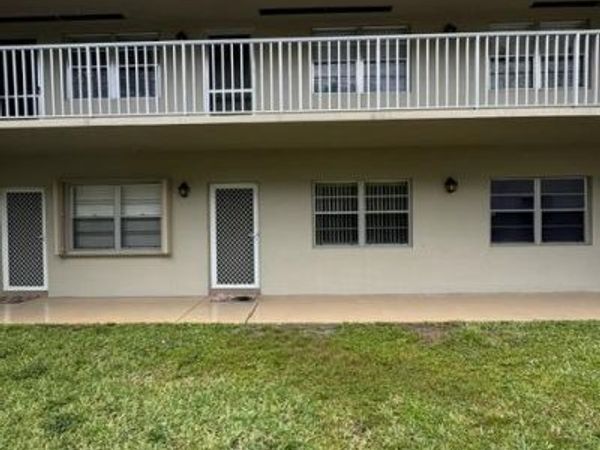 33 Lake Vista Trail, Unit 104, Port St. Lucie, FL 34952