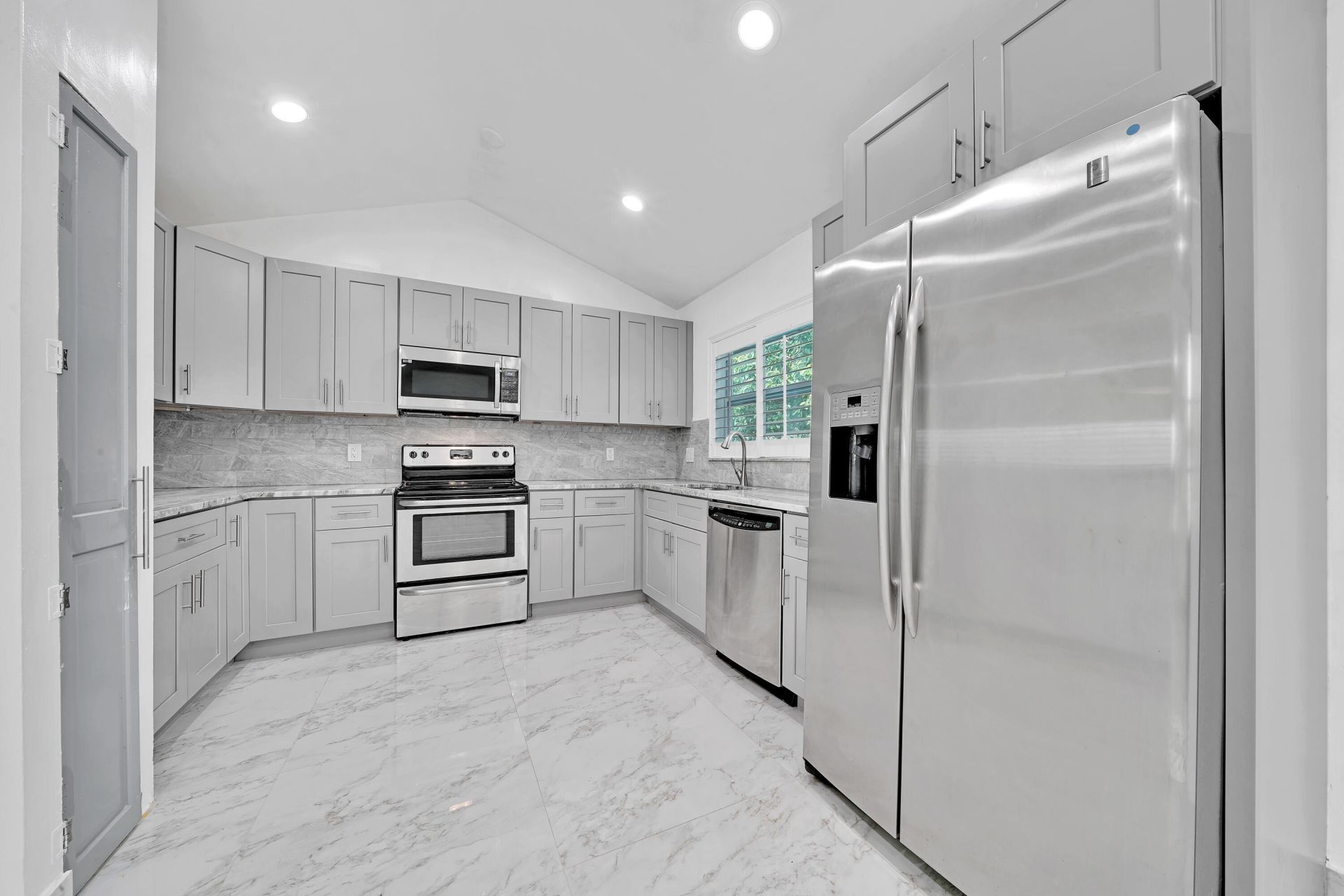 724 Avenue Chaumont, Delray Beach, FL 33445 Photo