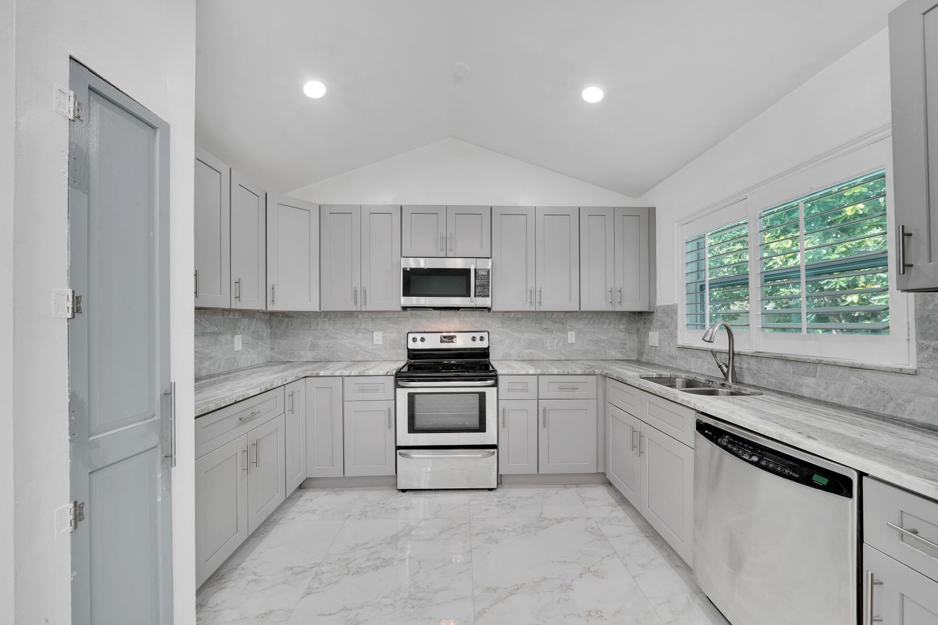 724 Avenue Chaumont, Delray Beach, FL 33445 Photo