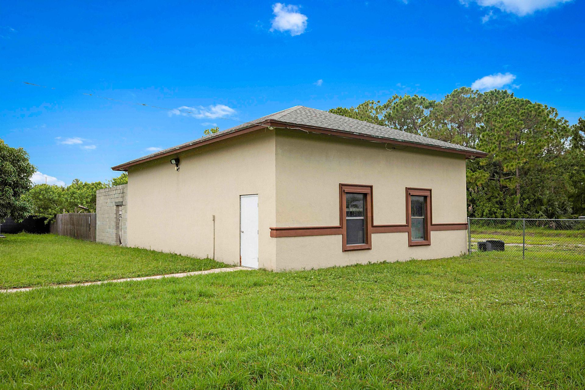 17298 66th Court N, The Acreage, FL 33470 Photo