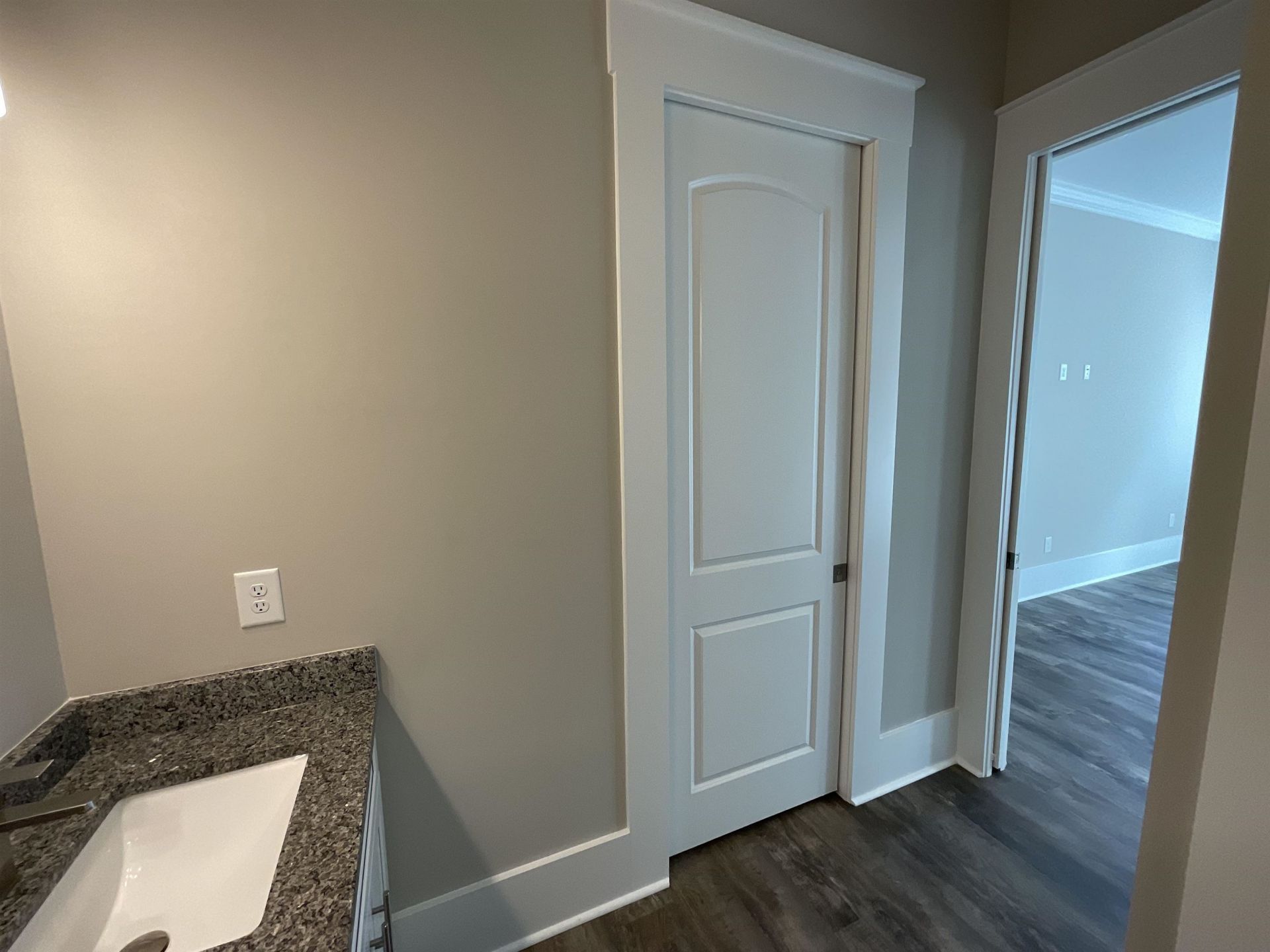 154 Mcilroy Ct.  Photo 15
