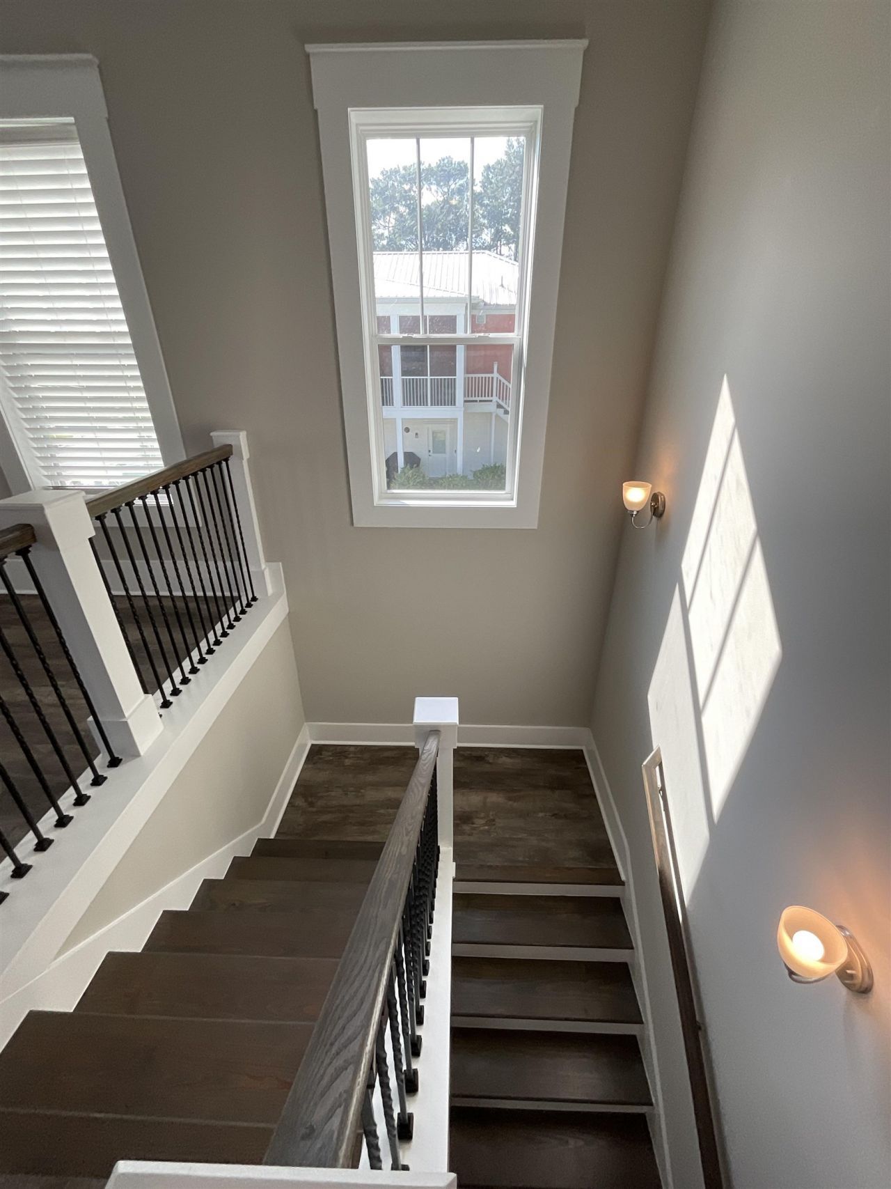 154 Mcilroy Ct.  Photo 6