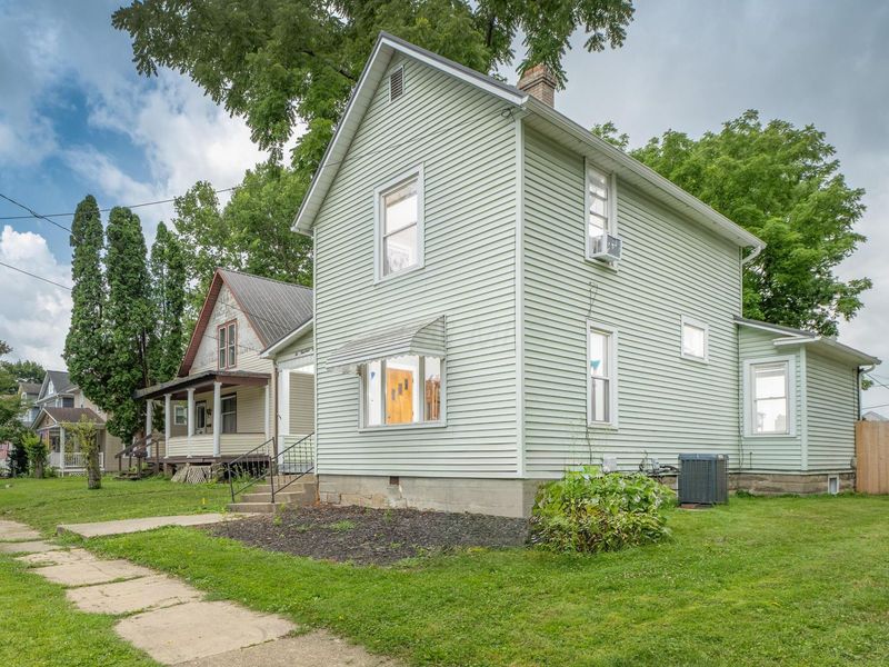 205 N Division Street, Mount Vernon, OH 43050 Photo 2