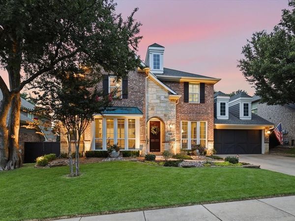 944 Spring Creek Drive, Grapevine, TX 76051