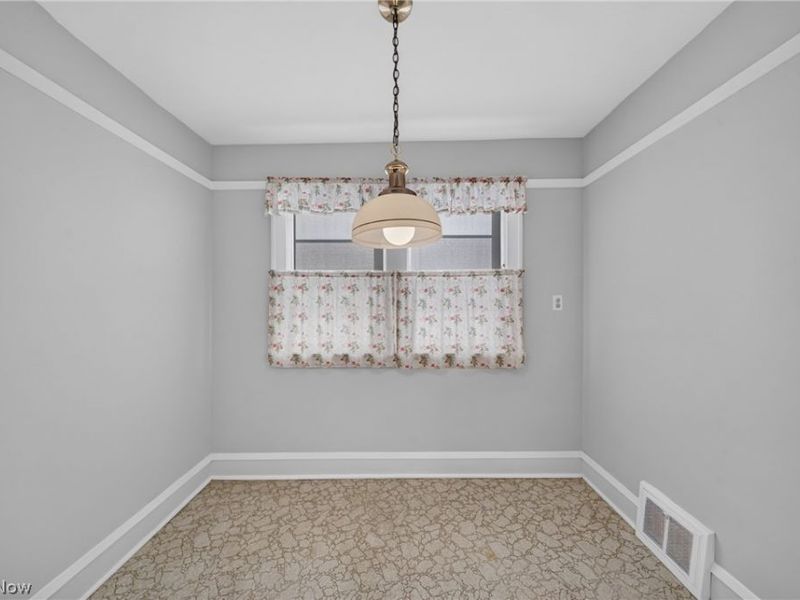 3588 W 155th Street, Cleveland, OH 44111 Photo 12