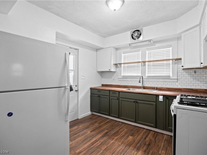4239 W 21st Street, Cleveland, OH 44109 Photo 19