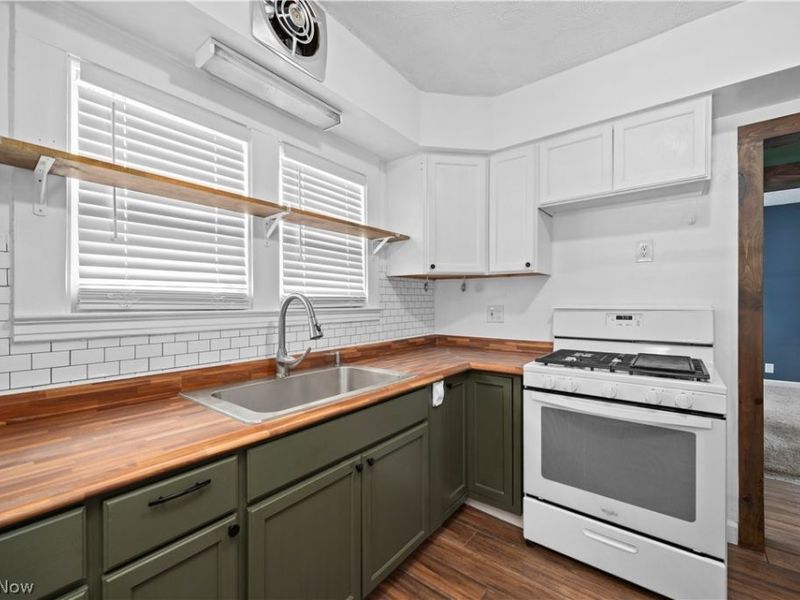 4239 W 21st Street, Cleveland, OH 44109 Photo 23