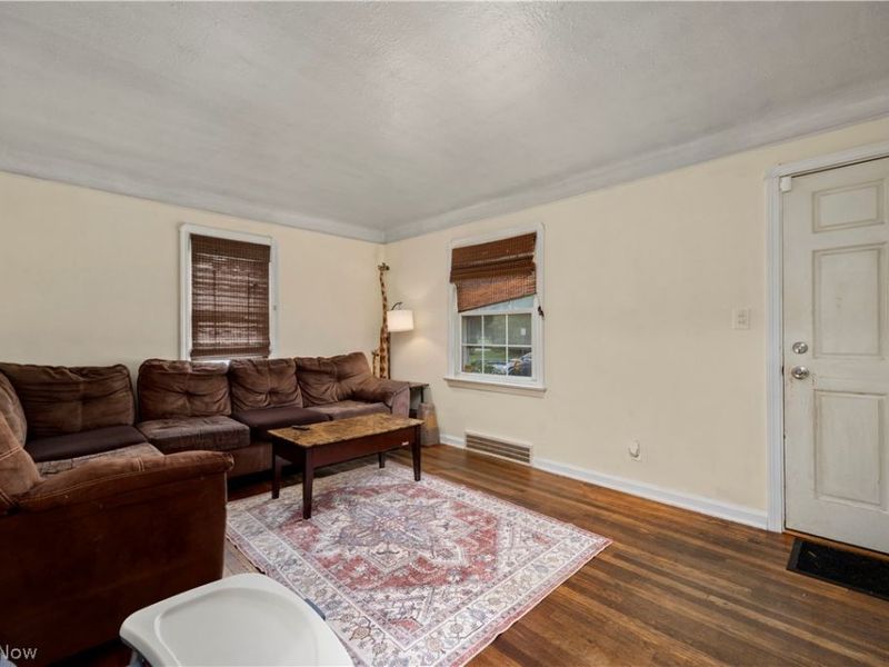 18318 Homeway Road, Cleveland, OH 44135 Photo 16