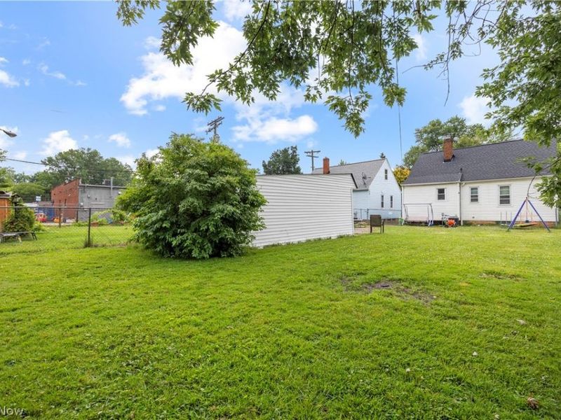 18318 Homeway Road, Cleveland, OH 44135 Photo 6