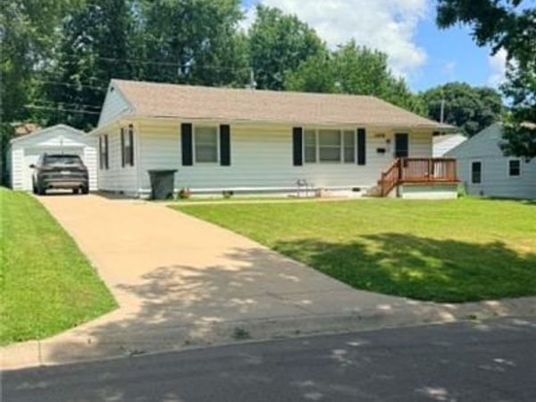 3409 Scott Street, St Joseph, MO 64507