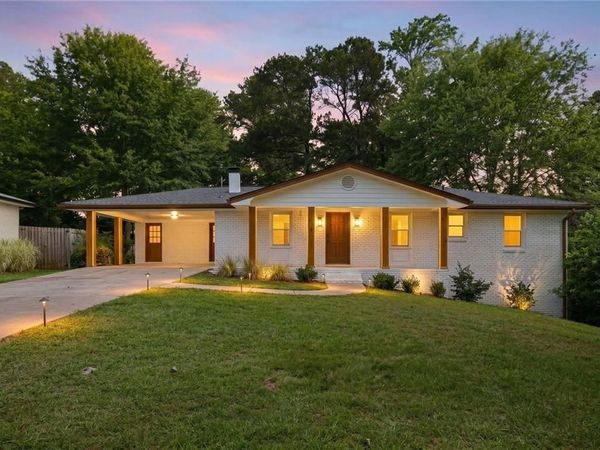 501 Pineview Drive SE, Smyrna, GA 30082