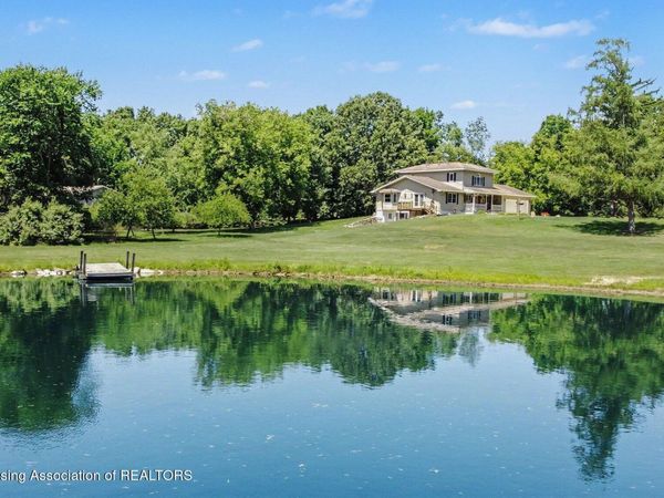 905 W Dansville Road, Mason, MI 48854