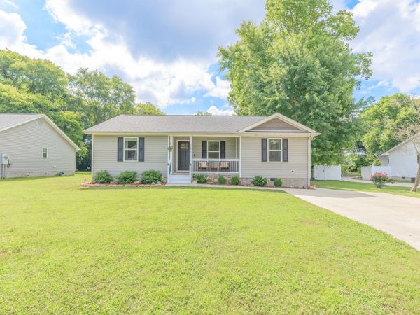 11671 Walker Road, Soddy Daisy, TN 37379