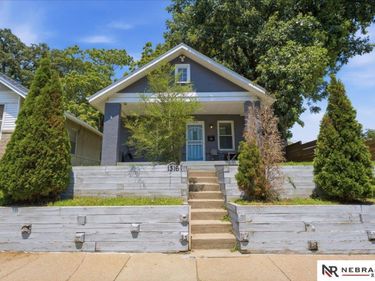 1316 Connell Court, Omaha, NE 68108