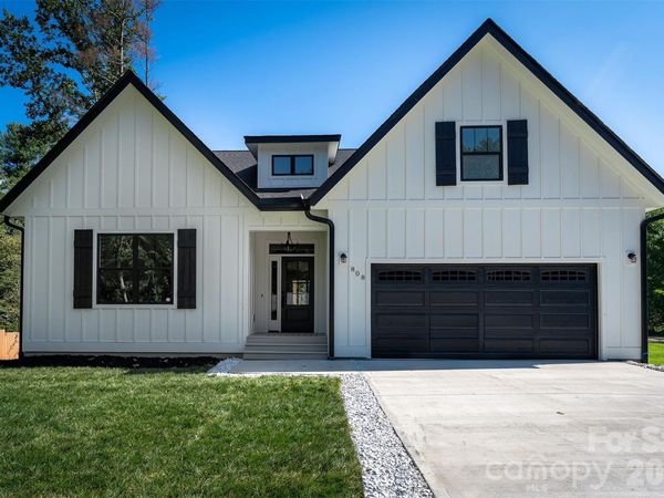 808 Maybank Drive , Hendersonville, NC 28739