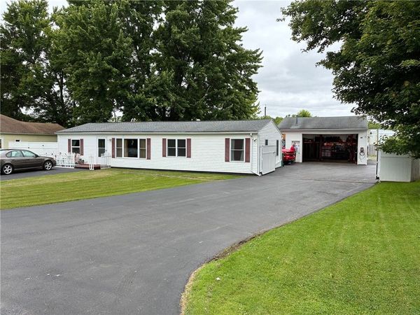 88 Southern Drive , Rochester, NY 14623